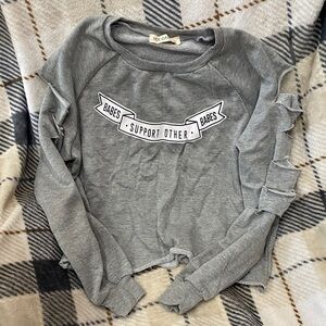 Hot Gal Gray 'Babes Support Other Babes' Ruffle Sleeve Crop Top